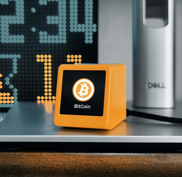 Geek Magic WiFi Weather Clock